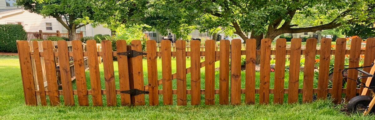 Fenced sealed with TWP California Cedar 200 series