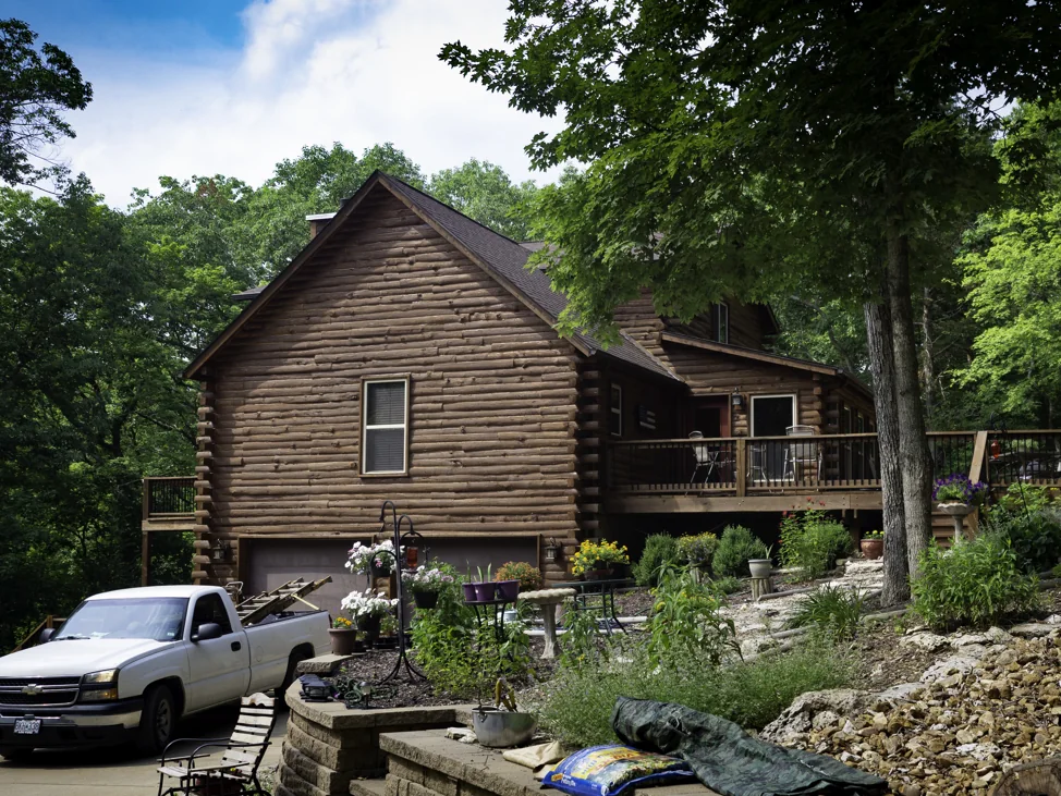 Log home after restoration